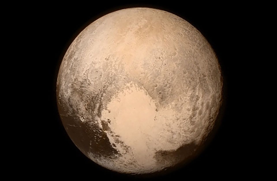 Image de Pluton réalisée le 13 juillet 2015, juste avant le survol au plus (...)